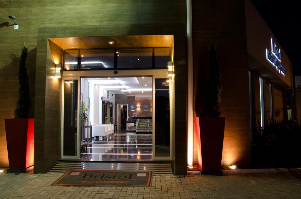 Hotel Bristol Portal Do Iguacu Aeroporto Curitiba